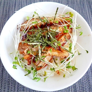 柚子胡椒鶏照り焼き丼